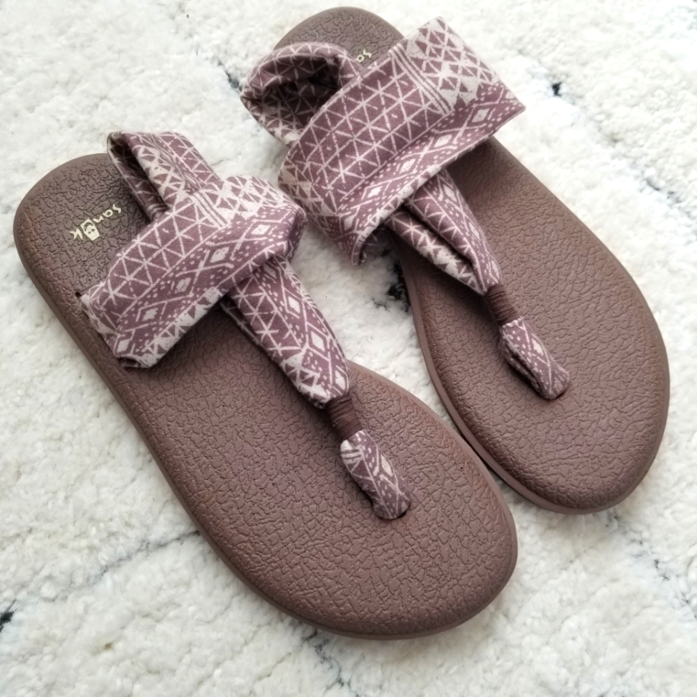 SANUK yoga sling sandals